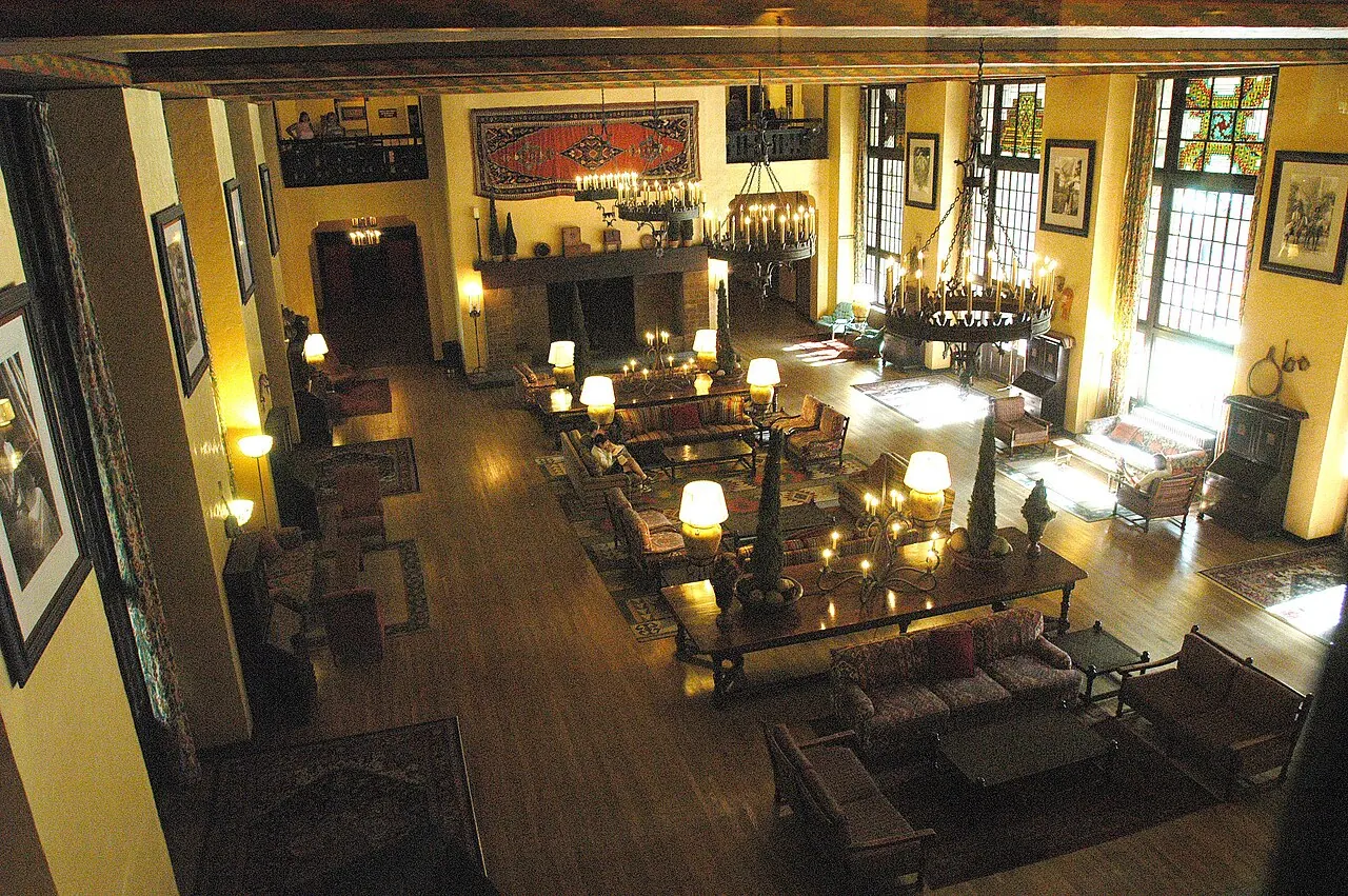 The Ahwahnee, Yosemite National Park: AHWAHNEE HOTEL IN YOSEMITE NATIONAL PARK